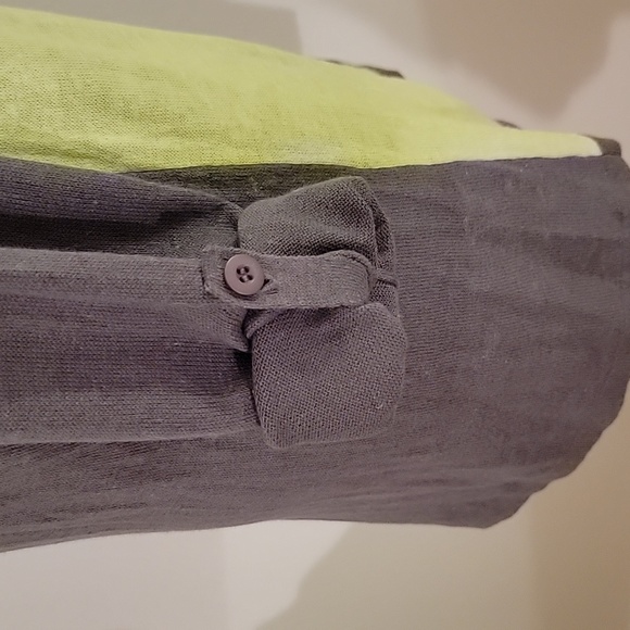 Horny Toad Pullover Sweater Medium in  gray and chatreuse, a linen/cotton blend - Picture 8 of 8